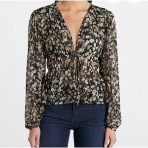 Madison & Berkeley Black Boho Floral Print Sheer Long Sleeve Babydoll V-Neck